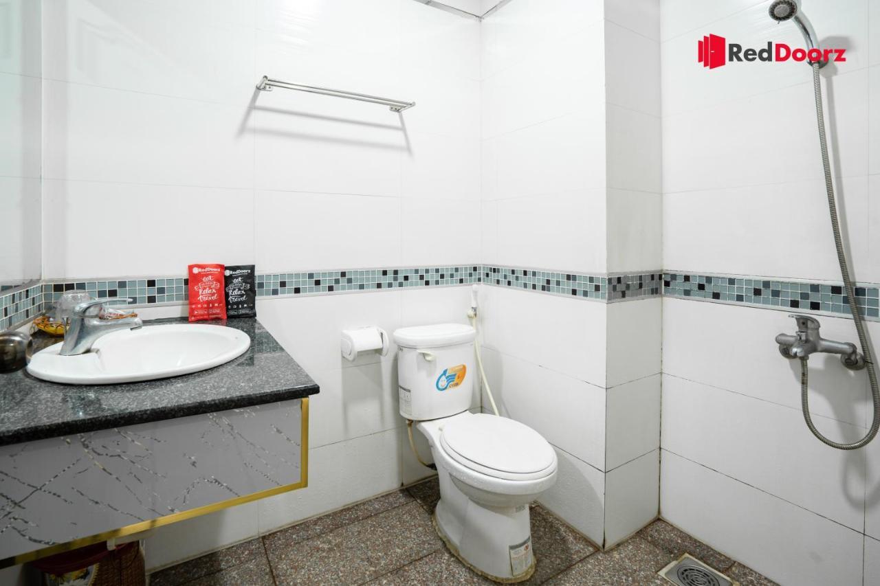 Reddoorz Tahami Hotel Near Kha Van Can Ho Chi Minh City Exterior photo